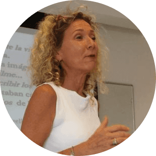 Raquel Orensztajn, profesora del curso de Hebreo Bíblico